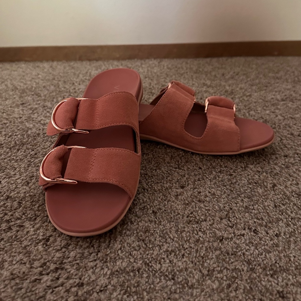 Vionic Women’s Corlee Pink Suede Slide Sandals 6
